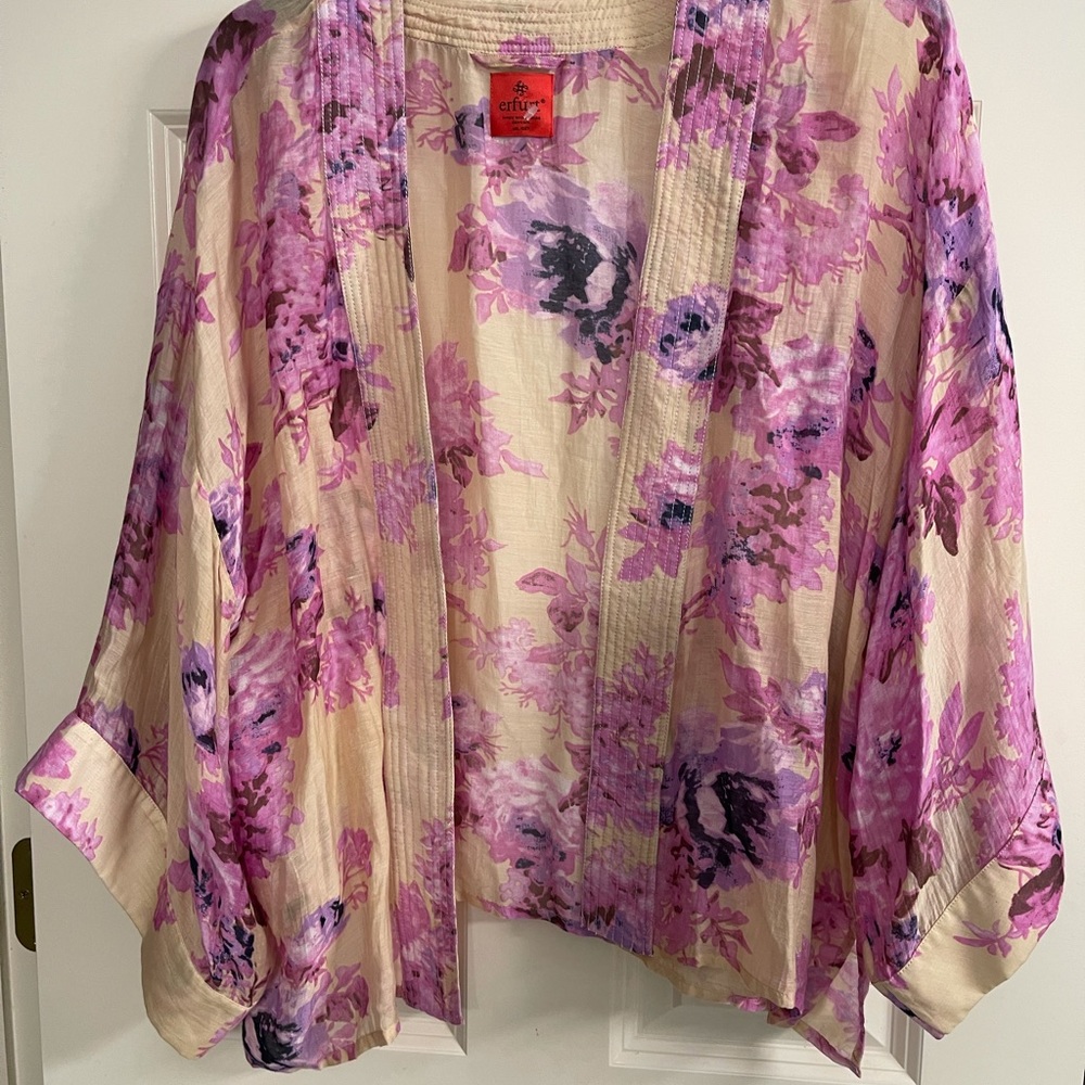 Size M floral shawl efort